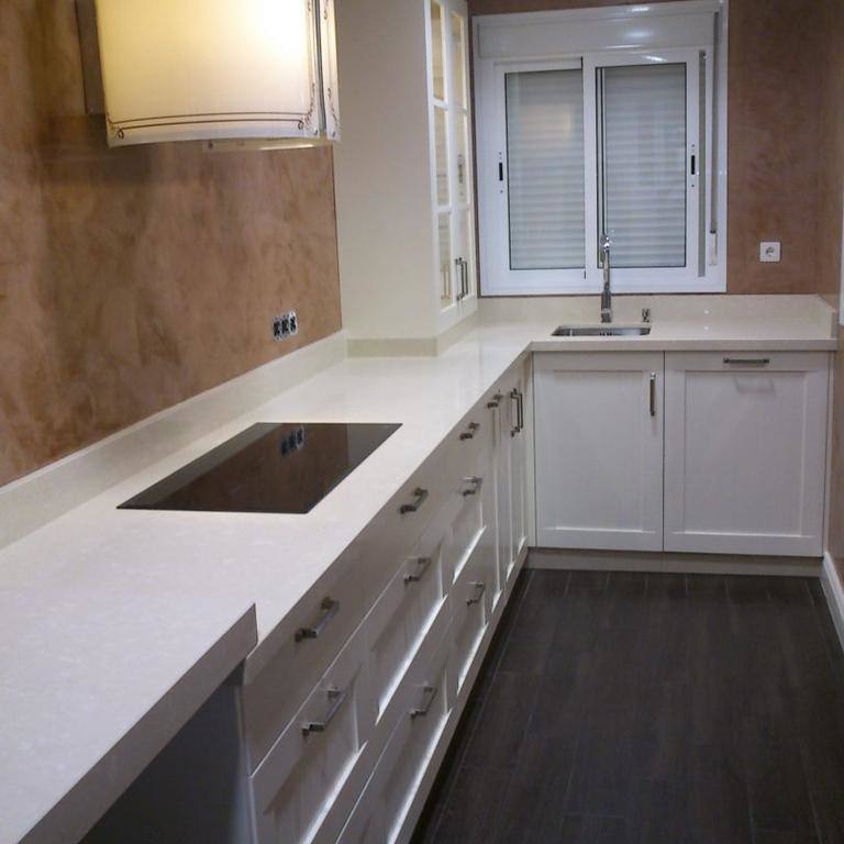 cocina-de-madera-de-roble-cocinova-mairena