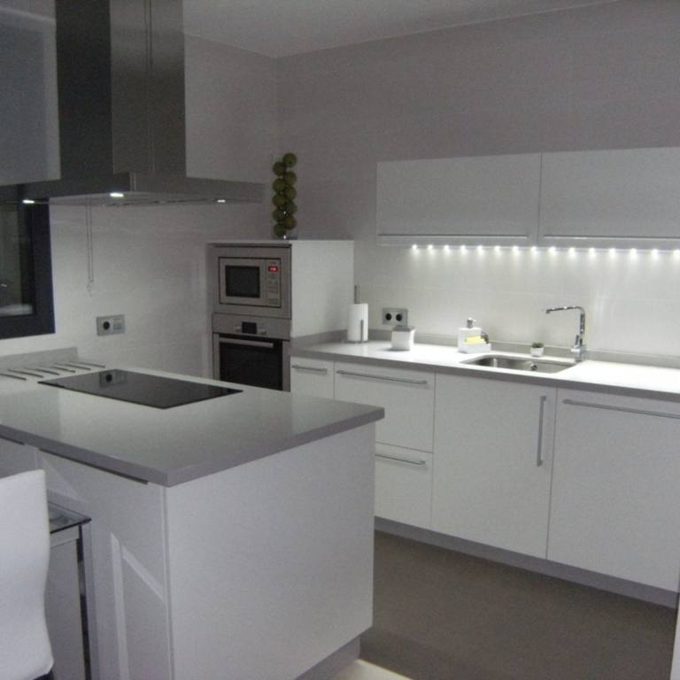 cocinas-integrales-en-sevilla-cocinova-cocinas