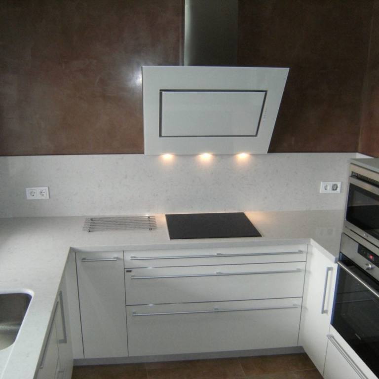 cocina-practica-y-funcional-cocinova-cocinas