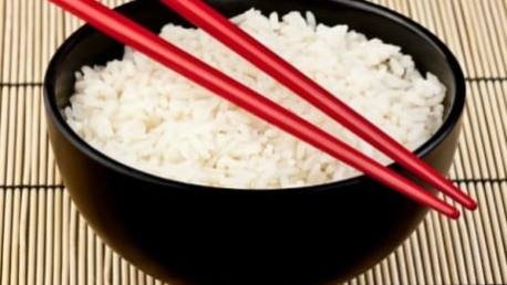 como-usar-palillos-chinos-cocinova-cocinas