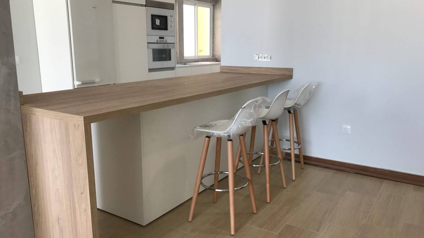 la-madera-el-referente-de-una-cocina-con-estilo