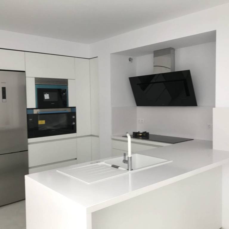 cocina-blanca-impoluta