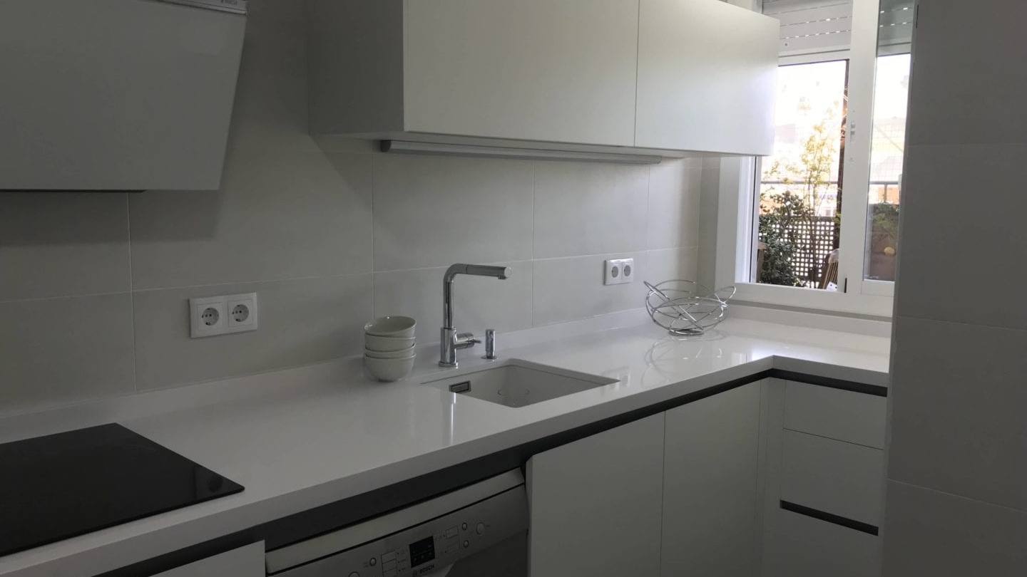 campana-elica-blanca