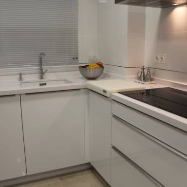 cocina-con-columna-de-lavado