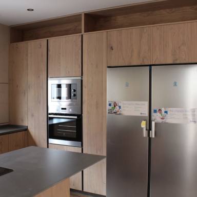 cocina-de-madera-en-roble-rustico