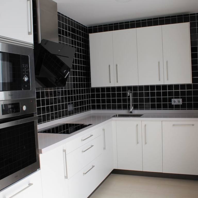 cocina-dica-en-blanco-polar