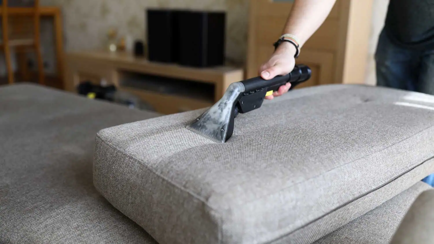 limpiar-el-sofa limpiar-el-sofa