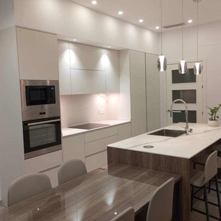 taburetes-y-sillas-cancio